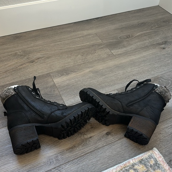 Steve Madden Booties - Picture 6 of 7